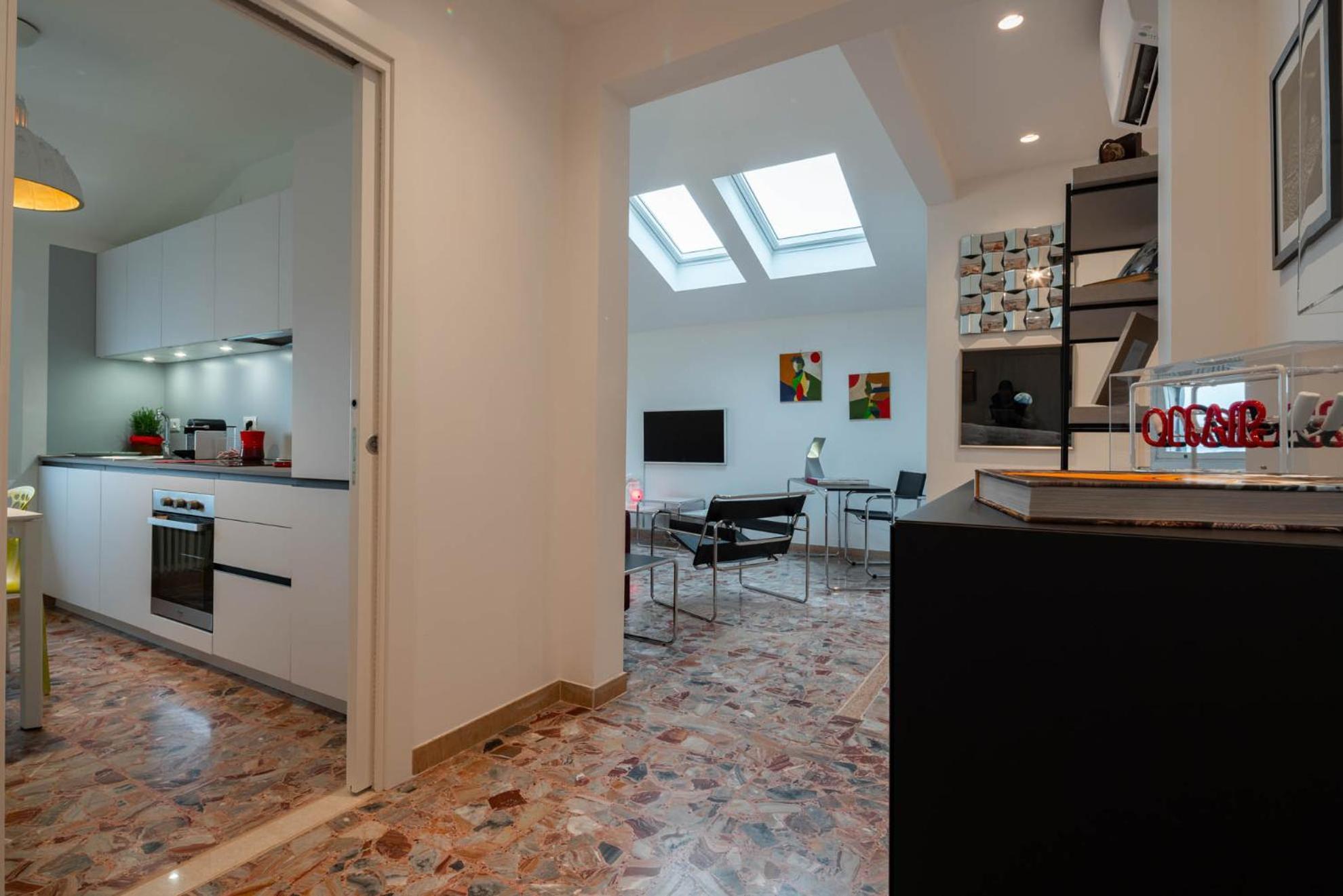 Iconic - View In Apartment Venedig